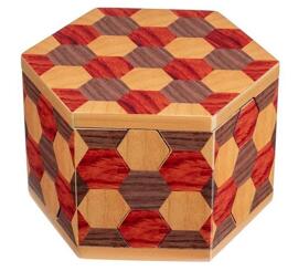 Holz, Metall & Labyrinthe PHILOS
