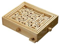 Holz, Metall & Labyrinthe Philos