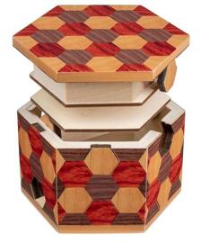Holz, Metall & Labyrinthe PHILOS