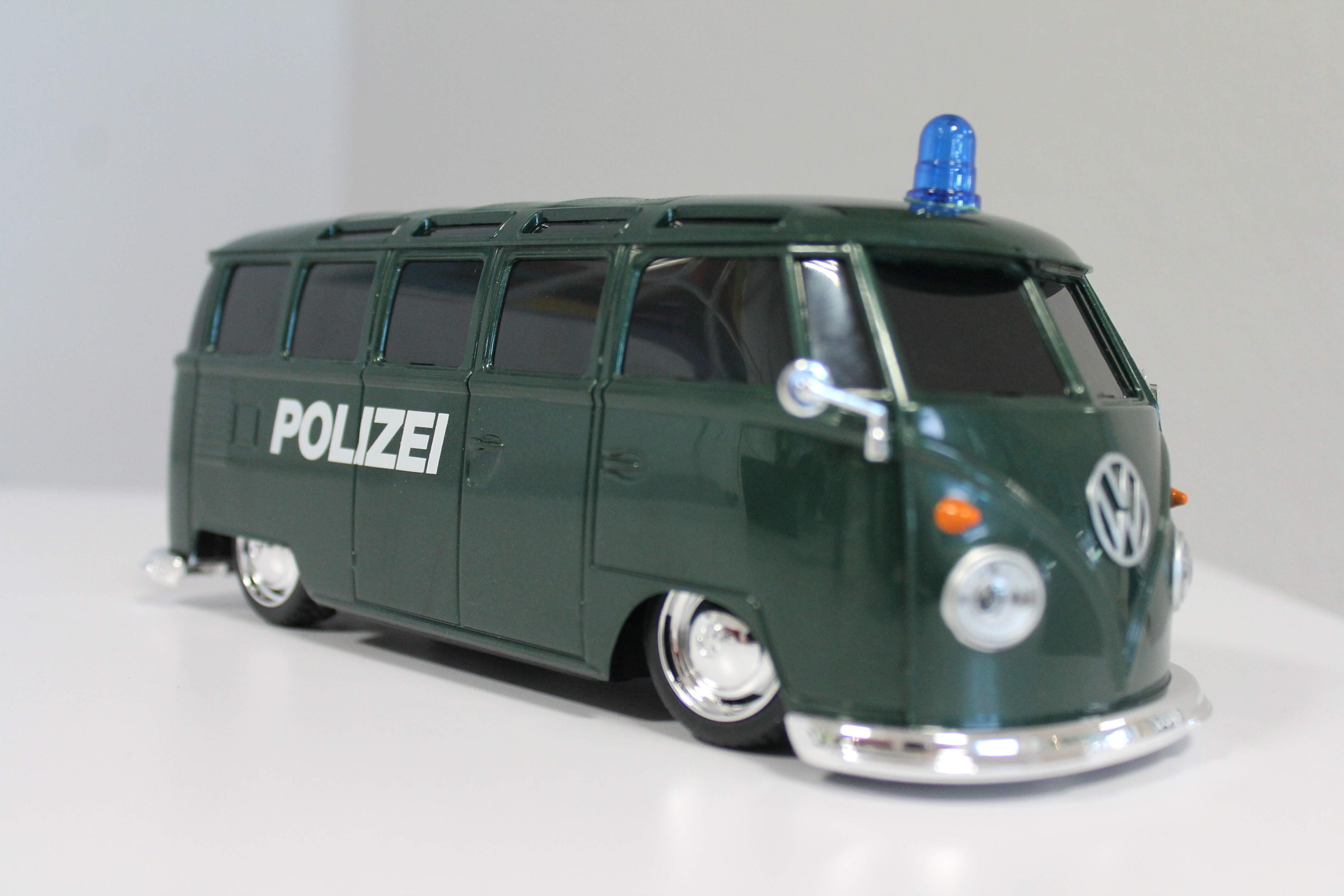 VW Bus T1 Ambulanz Weihnachtsgeschenk Fernbedienung Ton Blaulicht Ferngesteuert 