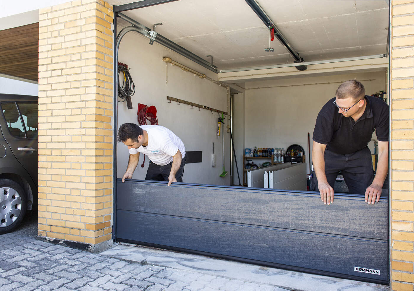 Montage & Installation Hörmann Sektionaltore in Alfeld - S & W GmbH