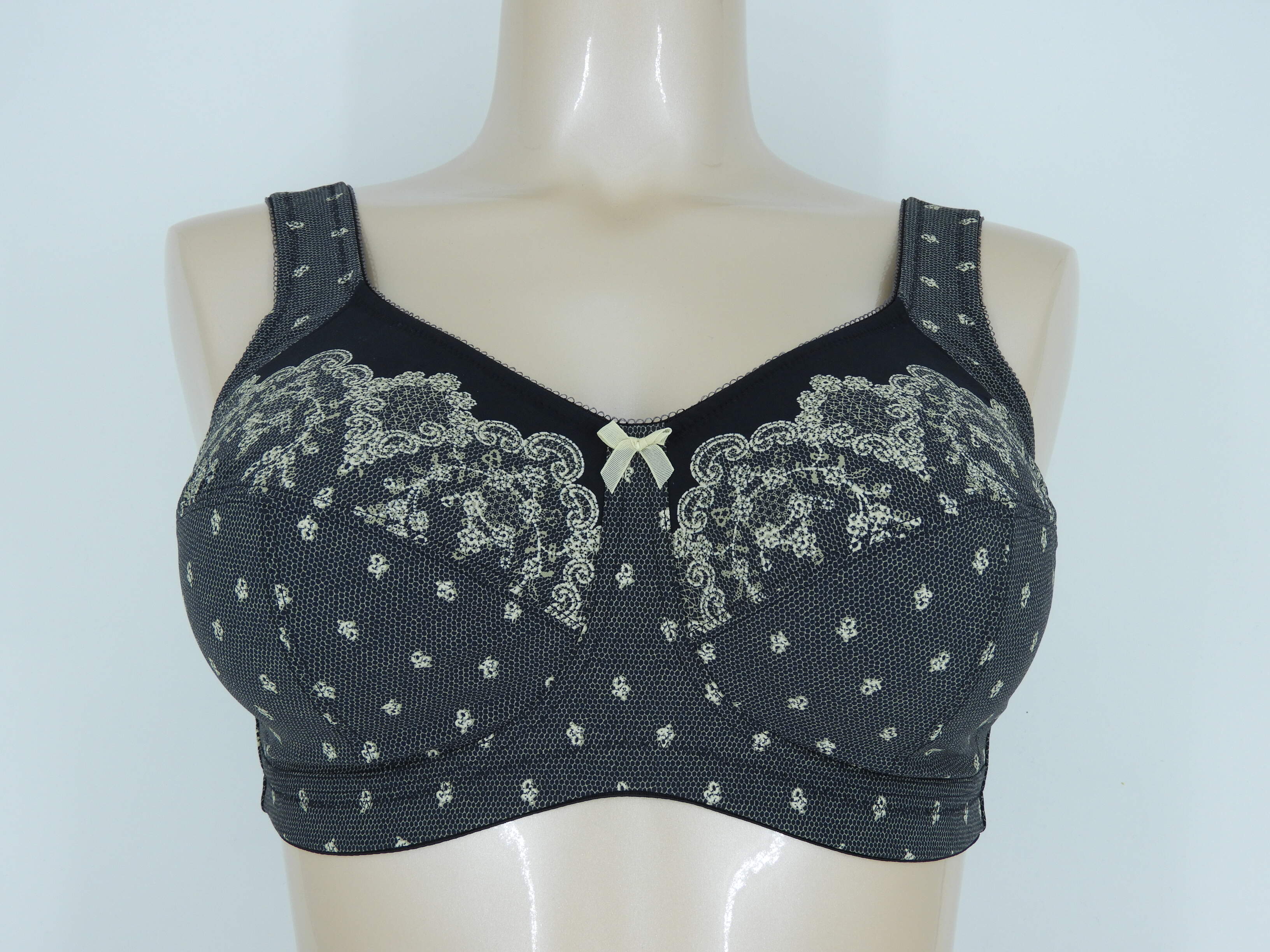85 e soutien gorge
